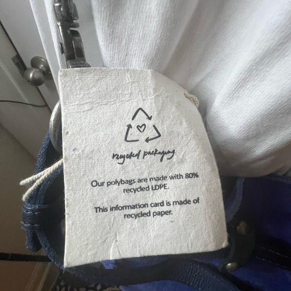 Free People Soren Suede Bucket Bag - Picture 6 of 10